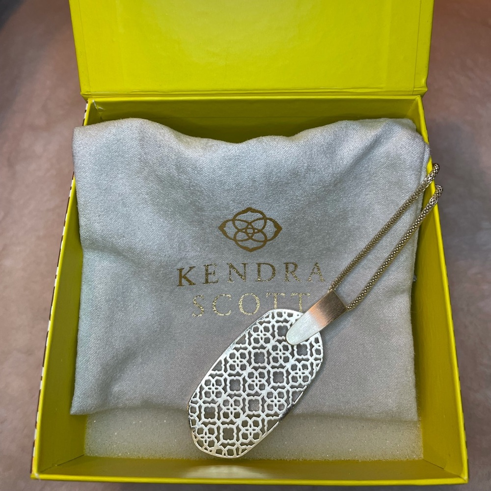 Kendra Scott - Gold Necklace